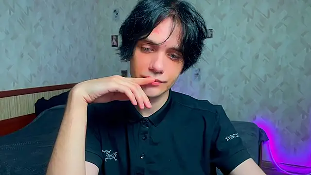 Snapshot of Zombde chatting on 7, 6, 2026 Zombde online show from 7, 6, 2026