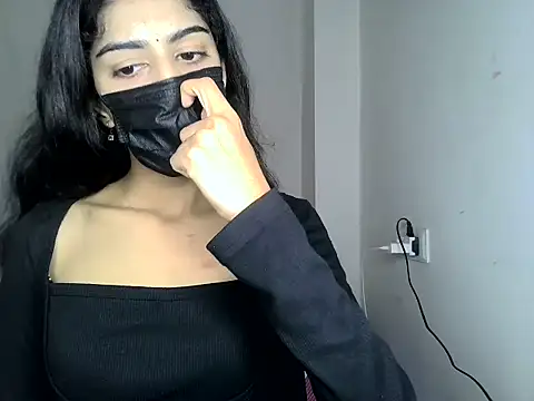 SASSY  BABY  online show from 6, 7, 2026