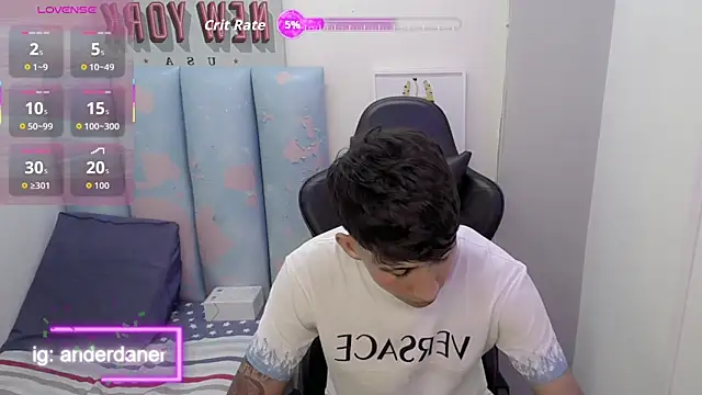 Snapshot of liam_play chatting on 22, 6, 2026 liam play online show from 22, 6, 2026
