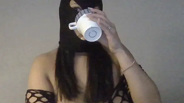perlechaudasse online show from 6, 5, 2026
