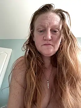 Kellilyn10 online show from 18, 5, 2026