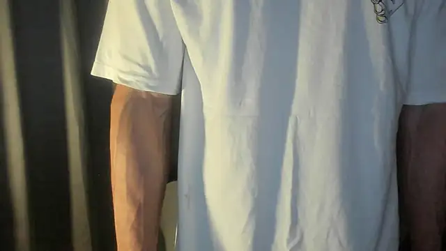 Snapshot of mysterious_muscles chatting on 6, 5, 2026 mysterious muscles online show from 6, 5, 2026