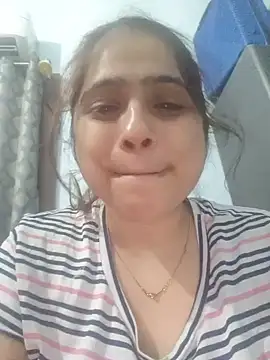 cute bitchbaby online show from 5, 6, 2026