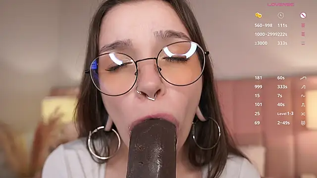 oopsie boobsie online show from 16, 5, 2026
