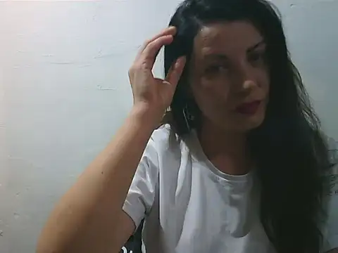 Snapshot of Brun3tt3n chatting on 17, 2, 2025 Brun3tt3n online show from 17, 2, 2025