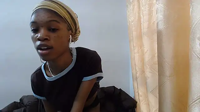 PetiteBarbie 05 online show from 25, 6, 2026