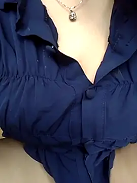 Snapshot of suzy_sexywet chatting on 5, 7, 2026 suzy sexywet online show from 5, 7, 2026