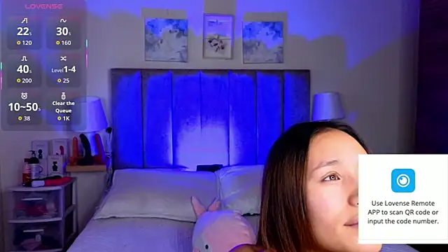 Snapshot of Victoria_Hils chatting on 6, 6, 2026 Victoria Hils online show from 6, 6, 2026