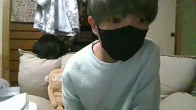 Snapshot of kazupan22 chatting on 23, 5, 2026 kazupan22 online show from 23, 5, 2026