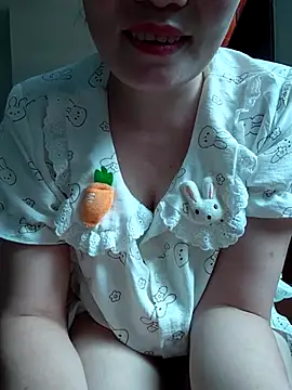 Snapshot of -Trici- chatting on 7, 7, 2026 -Trici- online show from 7, 7, 2026