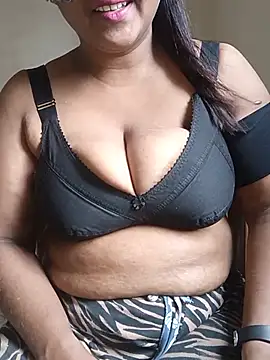 Snapshot of Ponaam-Babe chatting on 28, 6, 2026 Ponaam-Babe online show from 28, 6, 2026