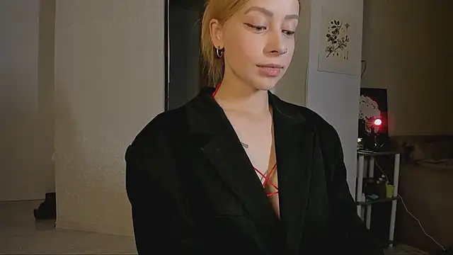 Snapshot of Jane_Bright chatting on 6, 3, 2025 Jane Bright online show from 6, 3, 2025