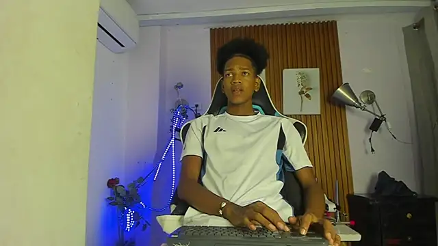 Afrowayuu online show from 5, 6, 2026
