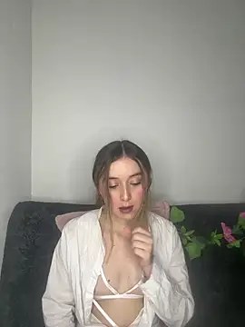 Sarisloves online show from 17, 6, 2026