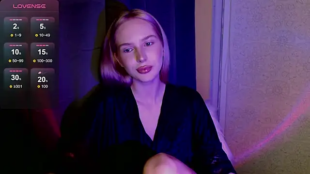 Snapshot of MichelleVelour chatting on 20, 5, 2026 MichelleVelour online show from 20, 5, 2026