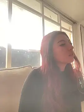EveRave Pink online show from 31, 5, 2026