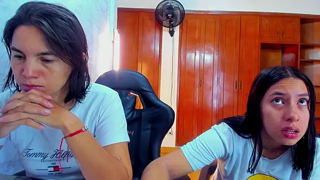 Soffy and Emily online show from 5, 6, 2026