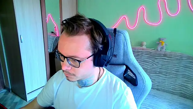 MeLanXolik online show from 1, 6, 2026