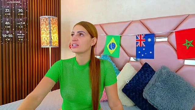 Juliia cruz  online show from 22, 6, 2026