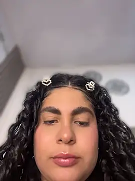 Yassy 11 online show from 8, 6, 2026