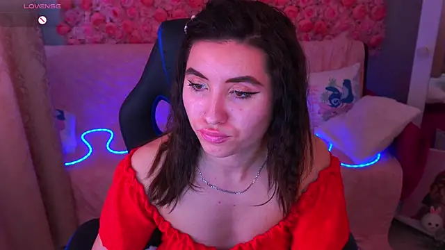 Snapshot of Lola_Leeee chatting on 11, 5, 2026 Lola Leeee online show from 11, 5, 2026