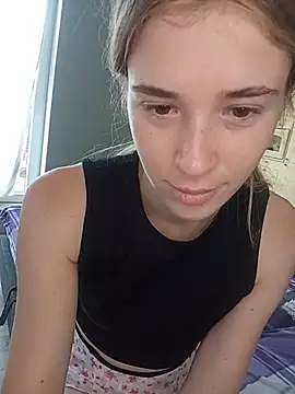 Snapshot of BarniLilit chatting on 6, 8, 2026 BarniLilit online show from 6, 8, 2026