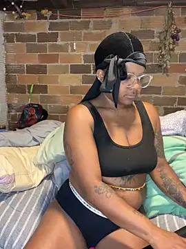 Snapshot of angelbby_ chatting on 15, 6, 2026 angelbby online show from 15, 6, 2026