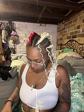 Snapshot of angelbby_ chatting on 9, 7, 2026 angelbby online show from 9, 7, 2026