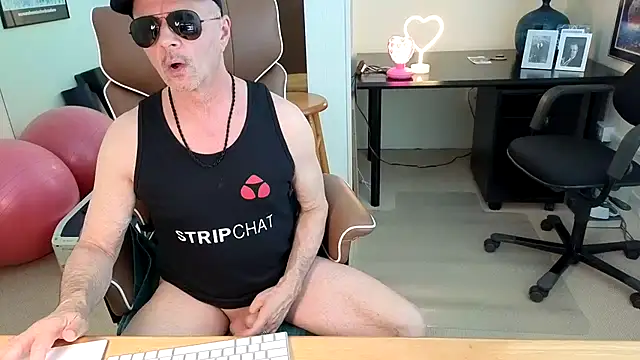 hotdadbod online show from 18, 1, 2026