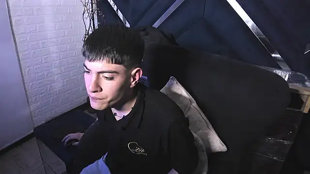 andylol330 online show from 18, 7, 2026