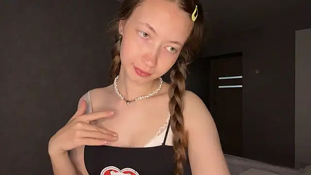 Emily Mur  online show from 29, 5, 2026