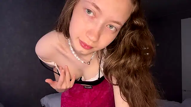 Emily Mur  online show from 12, 6, 2026