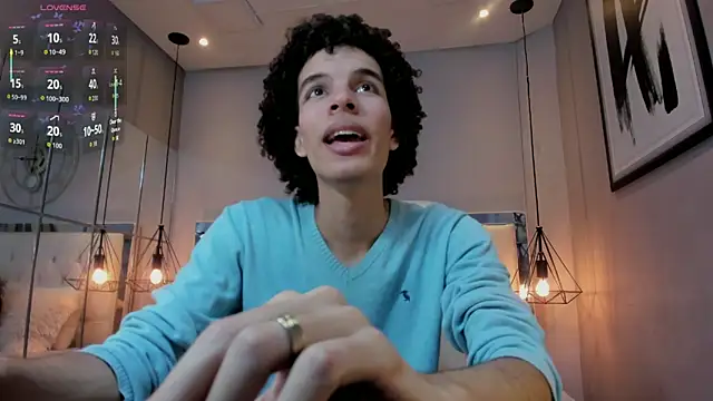 Snapshot of felix_haze chatting on 10, 6, 2026 felix haze online show from 10, 6, 2026