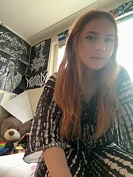Snapshot of KiraMayson chatting on 15, 5, 2026 KiraMayson online show from 15, 5, 2026