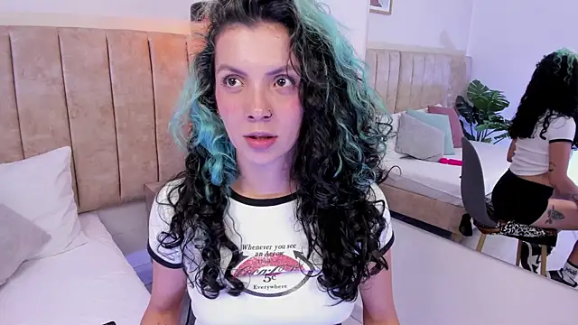 Snapshot of DinahCarter chatting on 3, 6, 2026 DinahCarter online show from 3, 6, 2026