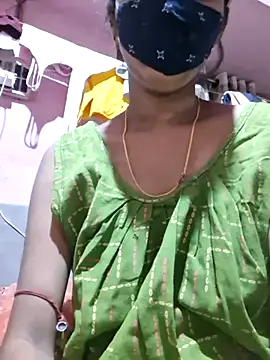 Snapshot of diyadey25012 chatting on 19, 5, 2026 diyadey25012 online show from 19, 5, 2026