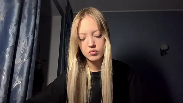 Snapshot of NievesHackey chatting on 1, 7, 2026 NievesHackey online show from 1, 7, 2026