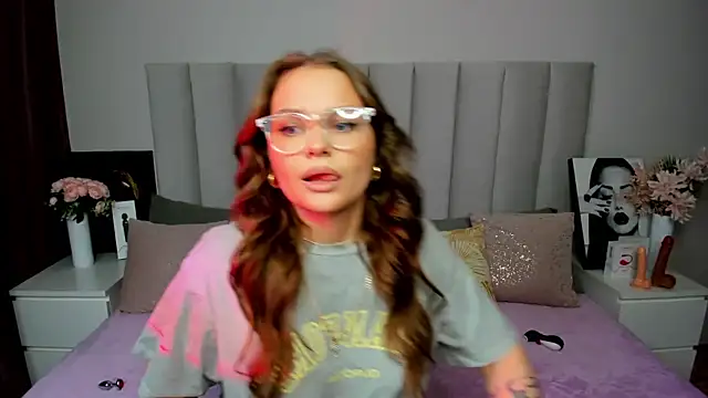KattyWests online show from 25, 6, 2026