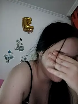 Snapshot of Fiorentinaaa chatting on 13, 5, 2026 Fiorentinaaa online show from 13, 5, 2026