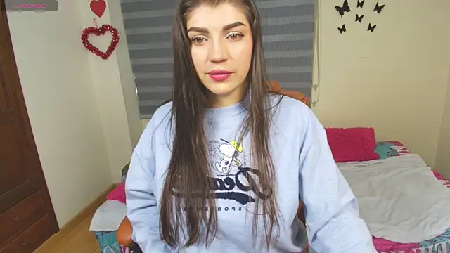 alba lexter  online show from 7, 7, 2026