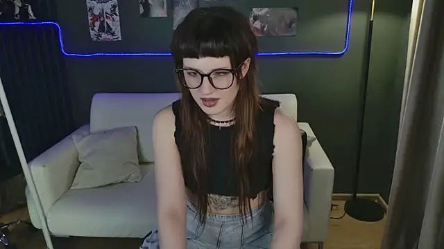 Nancy  Moss online show from 5, 6, 2026