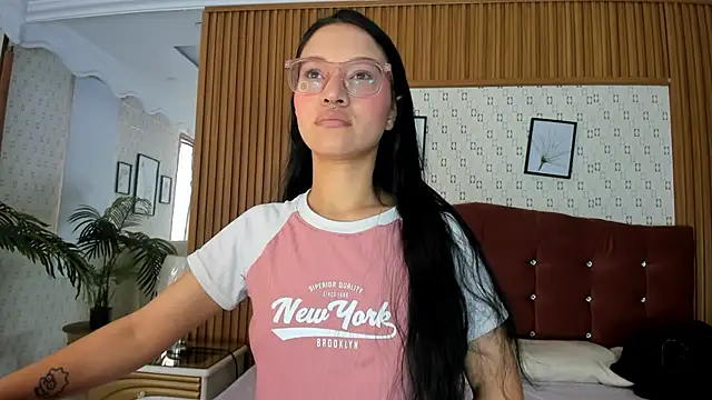 SophiieCalloway1 online show from 30, 6, 2026