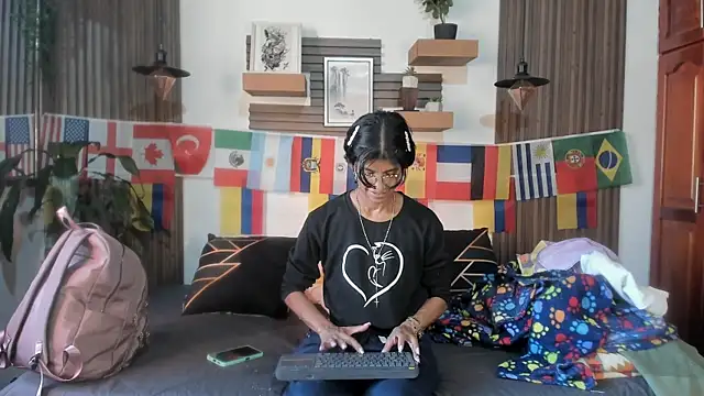 Evaa campbell online show from 22, 6, 2026