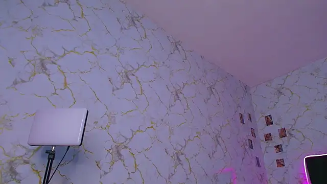 cinniaa  online show from 25, 6, 2026