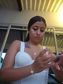 Luisa Madrid online show from 5, 6, 2026