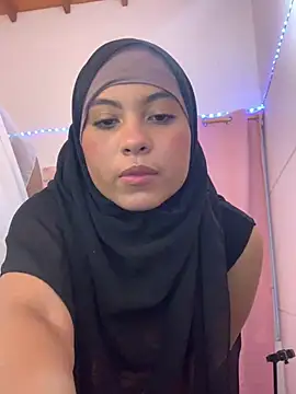 Snapshot of Paula-sinz chatting on 13, 7, 2026 Paula-sinz online show from 13, 7, 2026