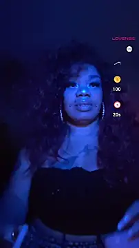 Snapshot of NailGoddessnow chatting on 17, 1, 2025 NailGoddessnow online show from 17, 1, 2025