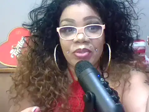 Snapshot of NailGoddessnow chatting on 15, 2, 2025 NailGoddessnow online show from 15, 2, 2025