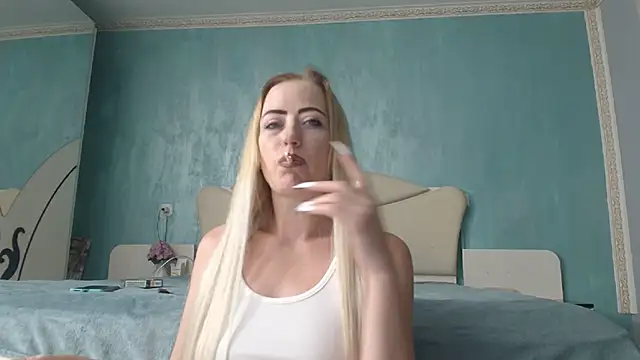 LaraLanee online show from 9, 7, 2026