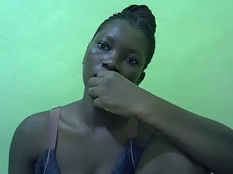 Sweet-Lynn online show from 8, 6, 2026